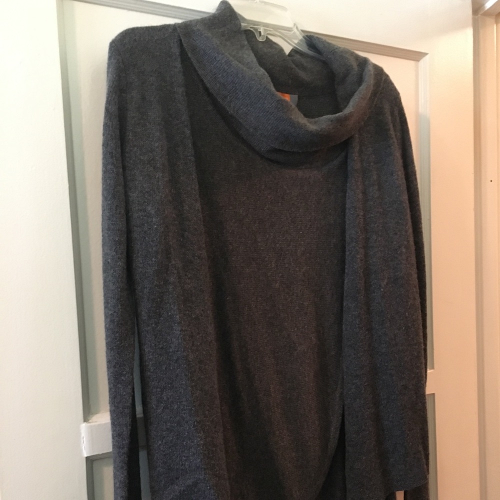 Cashmere charcoal grey layered sweater